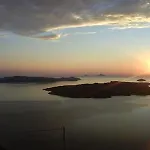 Aparthotel Nomikos Fira (Santorini)