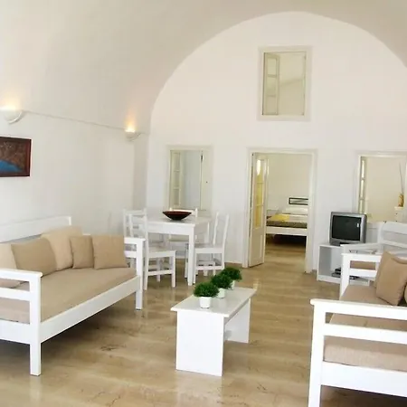 Nomikos Hotel apartamentowy 4*