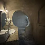 Nomikos Lägenhetshotell Fira (Santorini)