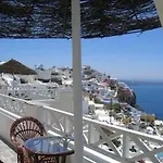 Nomikos 4* Fíra