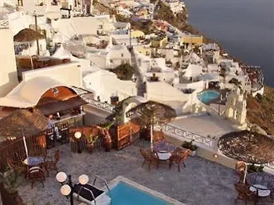 Nomikos Fira (Santorini)