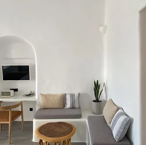 Nomikos 4* Fira (Santorini)