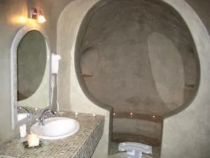 Nomikos Fira (Santorini)