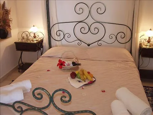 Aparthotel Nomikos 4*