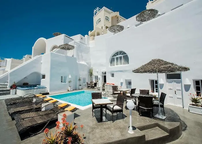 Nomikos 4* Fira (Santorini)