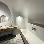 Nomikos Apart Otel