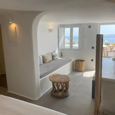 نوميكوس فيلاز 4* ثيرا