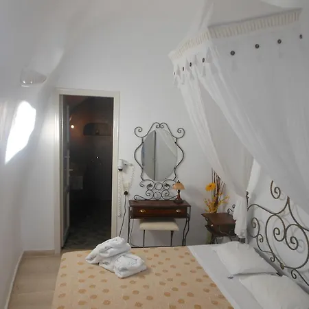 Lägenhetshotell Nomikos Fira (Santorini)