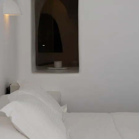Apart-hotel Nomikos Fira (Santorini)