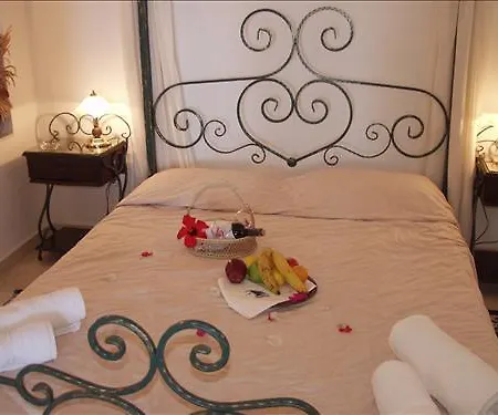 Lägenhetshotell Nomikos 4*