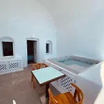 نوميكوس فيلاز
