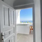 نوميكوس فيلاز
